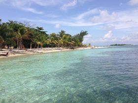 Belize Barrier Reer, Hunting Caye beach – Best Places In The World To Retire – International Living